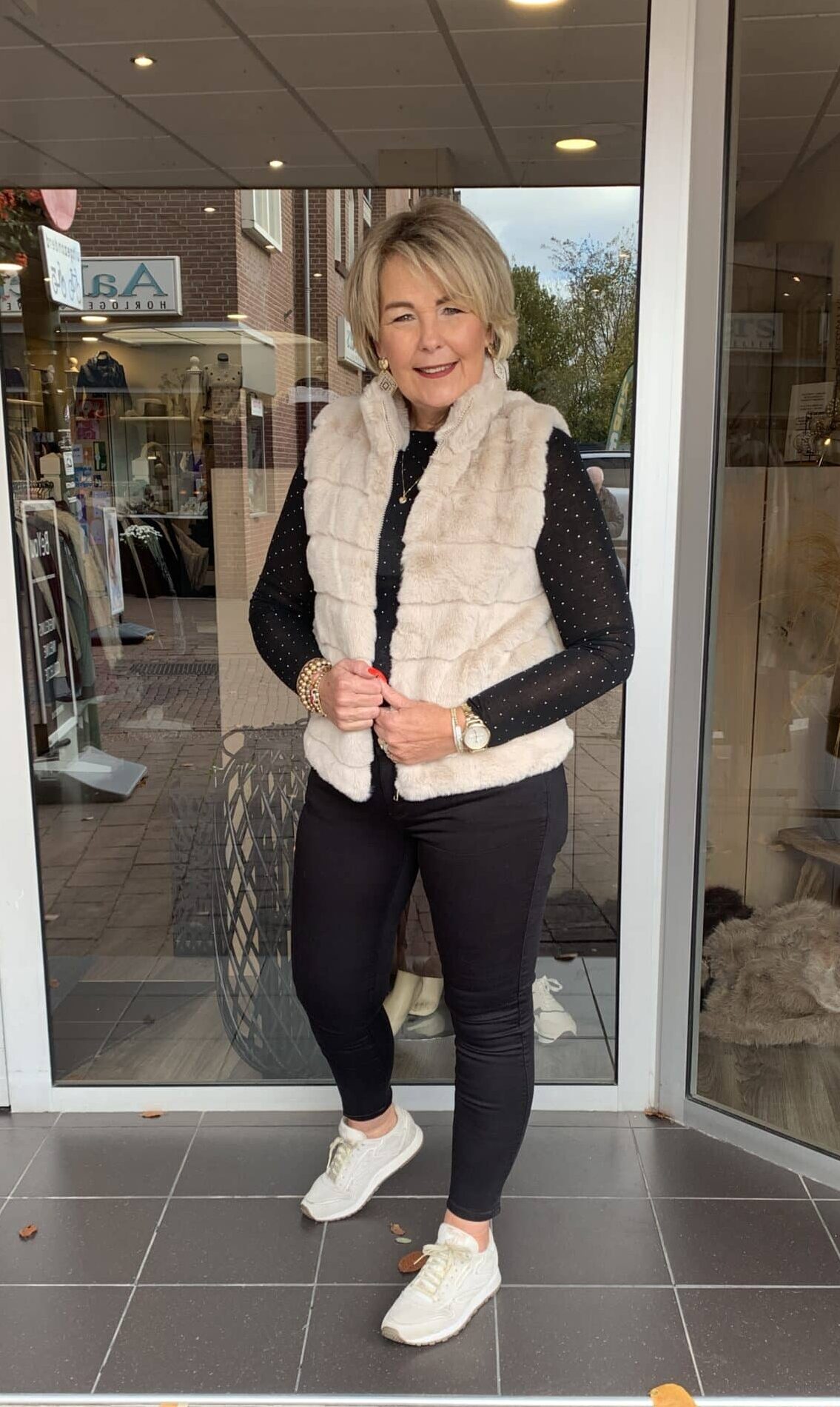 Alternative view of Bontje Novi