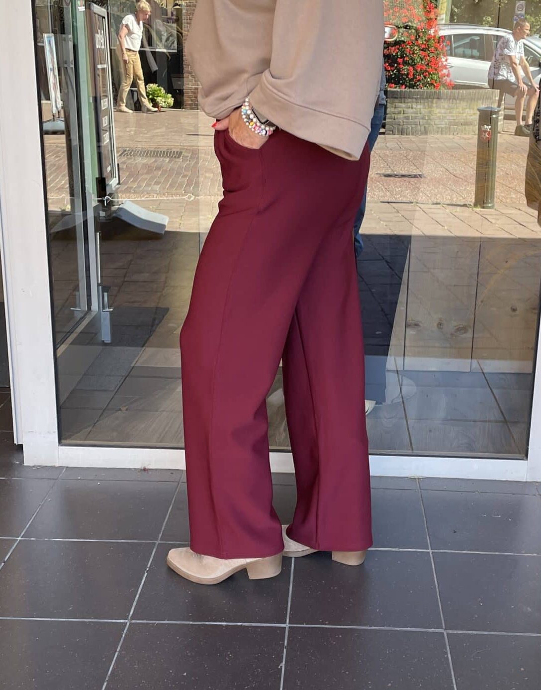 Alternative view of Straight Broek Sanne Burgundy